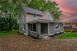 635 Fair Oaks Ave NW, North Canton, OH 44720 - Photo 1