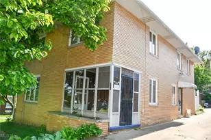 122 21st St NW, Barberton, OH 44203 - Photo 1