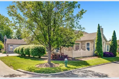 190 Sandover Drive, Aurora, OH 44202 - Photo 1