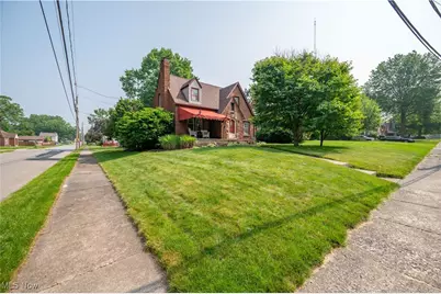 204 Berkshire Avenue, Youngstown, OH 44512 - Photo 1
