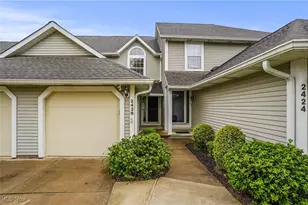 2426 Wrens Dr S, Stow, OH 44224 - Photo 1