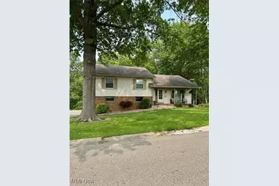 646 Ridgewood Drive, Coshocton, OH 43812 - Photo 1