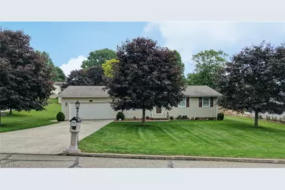 215 Rhine St SW, Sugarcreek, OH 44681 - Photo 1