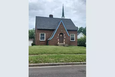 230 E 211th Street, Euclid, OH 44123 - Photo 1