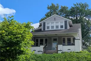 113 Mission Dr, Akron, OH 44301 - Photo 1