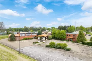 3120 Parkway St NW, Canton, OH 44708 - Photo 1