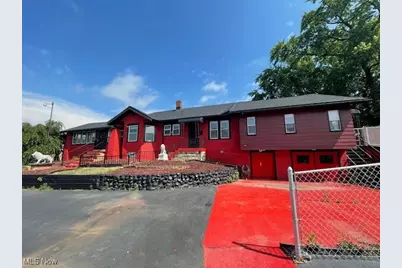 200 Stewart Avenue NW, Massillon, OH 44646 - Photo 1