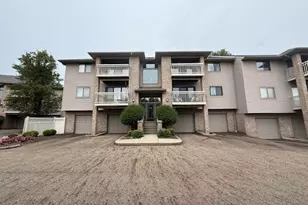 3800 Rosemont Blvd, Akron, OH 44333 - Photo 1