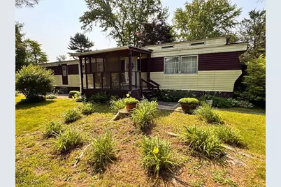 7940 Pricilla Street SE, Waynesburg, OH 44688 - Photo 1