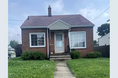 825 Silvercrest Avenue, Akron, OH 44314 - Photo 1