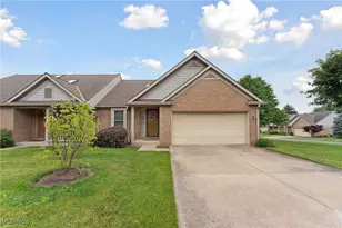 5566 Dorrington Ave NE, Canton, OH 44721 - Photo 1