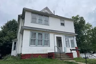 1016 Auburn Pl NW, Canton, OH 44703 - Photo 1