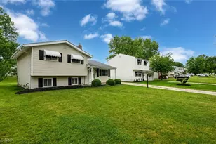 6633 Tamarind Dr, Huber Heights, OH 44146 - Photo 1