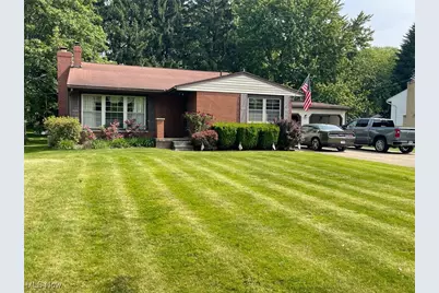 2137 45th Street NE, Canton, OH 44705 - Photo 1