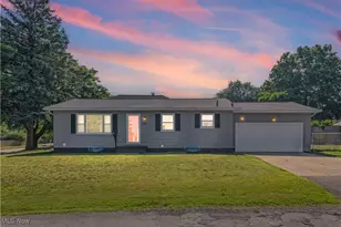 1761 Dallas Ave, Akron, OH 44301 - Photo 1