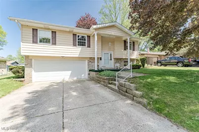 530 N Scranton Street, Ravenna, OH 44266 - Photo 1