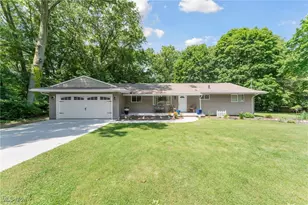 583 Knollwood Dr, Uniontown, OH 44685 - Photo 1