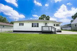 1080 Prospect St, Barberton, OH 44203 - Photo 1