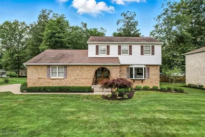 886 Squirrel Hill Drive, Youngstown, OH 44512 - Photo 1