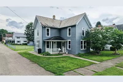 230 5th Street NW, New Philadelphia, OH 44663 - Photo 1