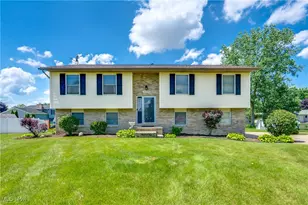 2395 Libra Cir SW, Canton, OH 44706 - Photo 1