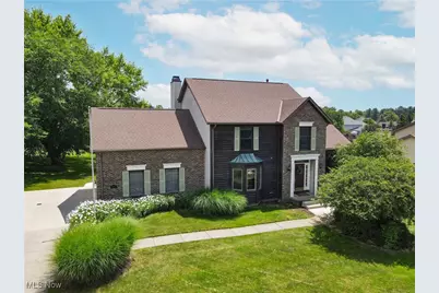 8883 Michaels Lane, Grandview Heights, OH 44147 - Photo 1