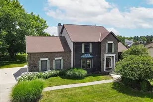 8883 Michaels Ln, Grandview Heights, OH 44147 - Photo 1