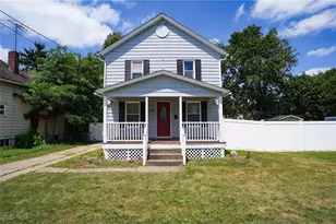 1367 Benton St, Barberton, OH 44203 - Photo 1