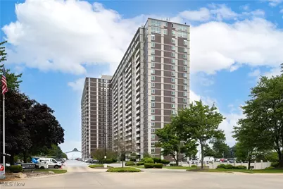 12900 Lake Avenue #1008, Oakwood, OH 44107 - Photo 1