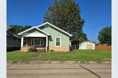 806 Columbia Avenue, Williamstown, WV 26187 - Photo 1
