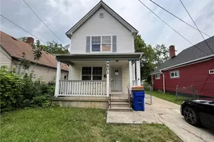 9601 Elizabeth Ave, Loveland, OH 44105 - Photo 1