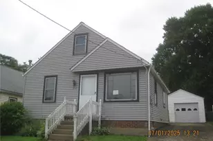 1610 Colonial Blvd NE, Canton, OH 44714 - Photo 1