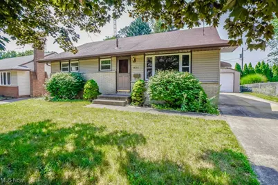 1624 35th Street NE, Canton, OH 44714 - Photo 1