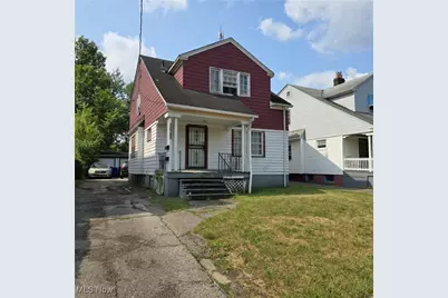 12708 Craven Avenue, Loveland, OH 44105 - Photo 1