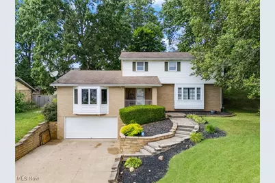 915 49th Street NW, Canton, OH 44709 - Photo 1