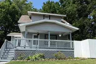 1055 Iona Ave, Akron, OH 44314 - Photo 1