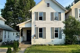 46 Brown St, Barberton, OH 44203 - Photo 1