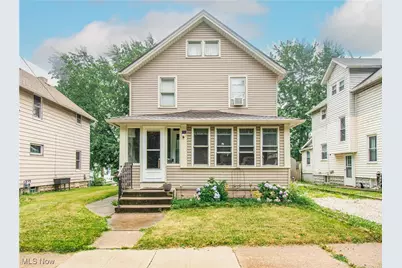 44 W Summit Street, Barberton, OH 44203 - Photo 1