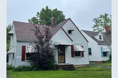 3865 Lee Heights Boulevard, Loveland, OH 44128 - Photo 1