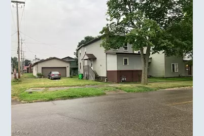 409 N Uhrich Street, Uhrichsville, OH 44683 - Photo 1