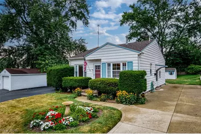 17 Youtz Avenue, Akron, OH 44301 - Photo 1