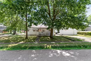 1818 Jefferson Ave, Cuyahoga Falls, OH 44223 - Photo 1