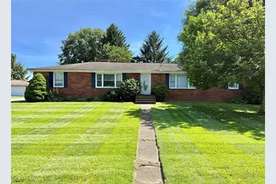 5074 Oakvale Street SW, Canton, OH 44706 - Photo 1