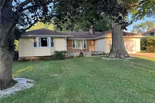 1227 Thomas Dr, Ashland, OH 44805 - Photo 1