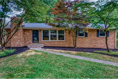 7906 Tahiti Street NW, Massillon, OH 44646 - Photo 1