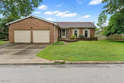 2408 Harrison Avenue, Parkersburg, WV 26104 - Photo 1