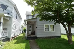 914 S Lawn Ave, Coshocton, OH 43812 - Photo 1