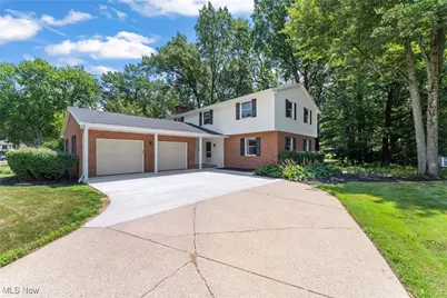 2347 Wagon Trail Street NE, Massillon, OH 44646 - Photo 1