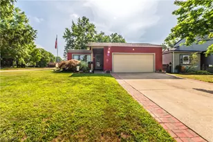 369 Big Bend Cir, Barberton, OH 44203 - Photo 1