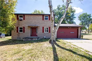 207 Valley View Dr, Wooster, OH 44691 - Photo 1